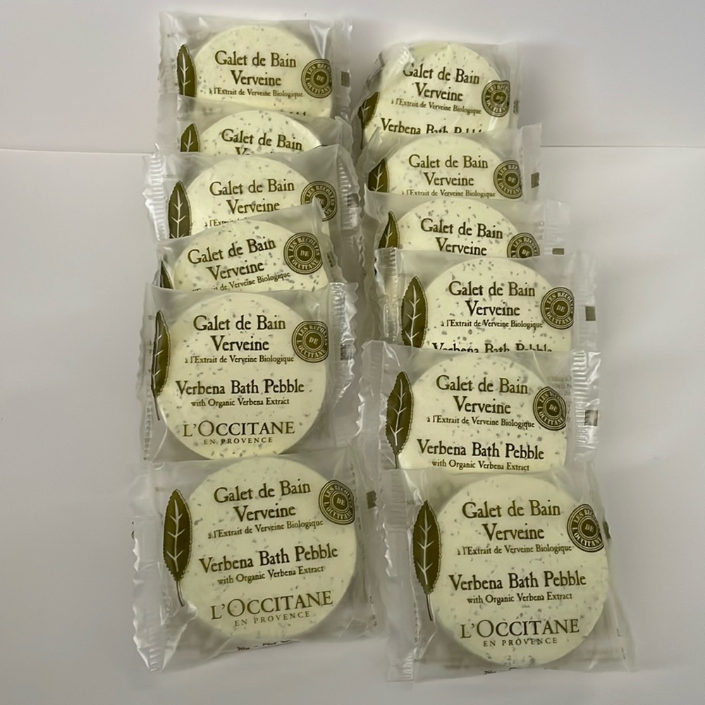 L’occitane en Provence verbena bath pebbles